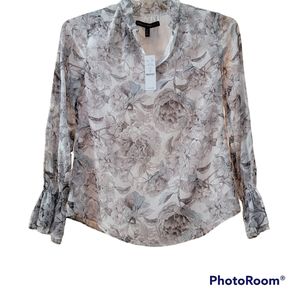NWT White House Black Market. Gray and White floral blouse. Size XS